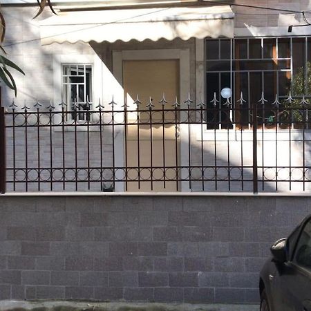 Es Apartment Тирана Экстерьер фото